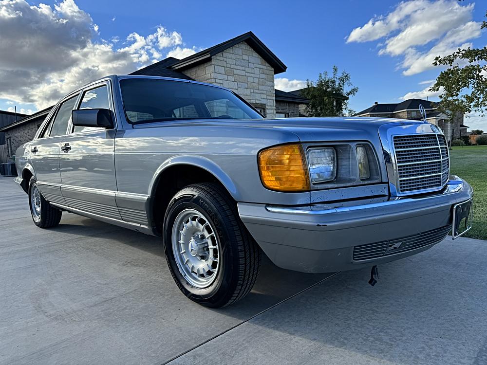 1983 Mercedes-Benz 300 Series Sedan 300SD