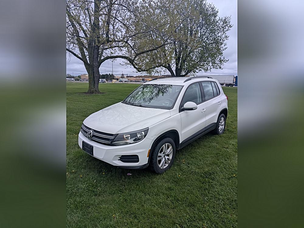 2016 Volkswagen Tiguan 2.0T S 4Motion's photo