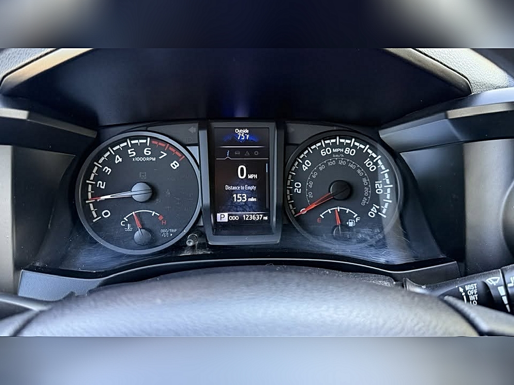 2021 Toyota Tacoma SR - Photo 11