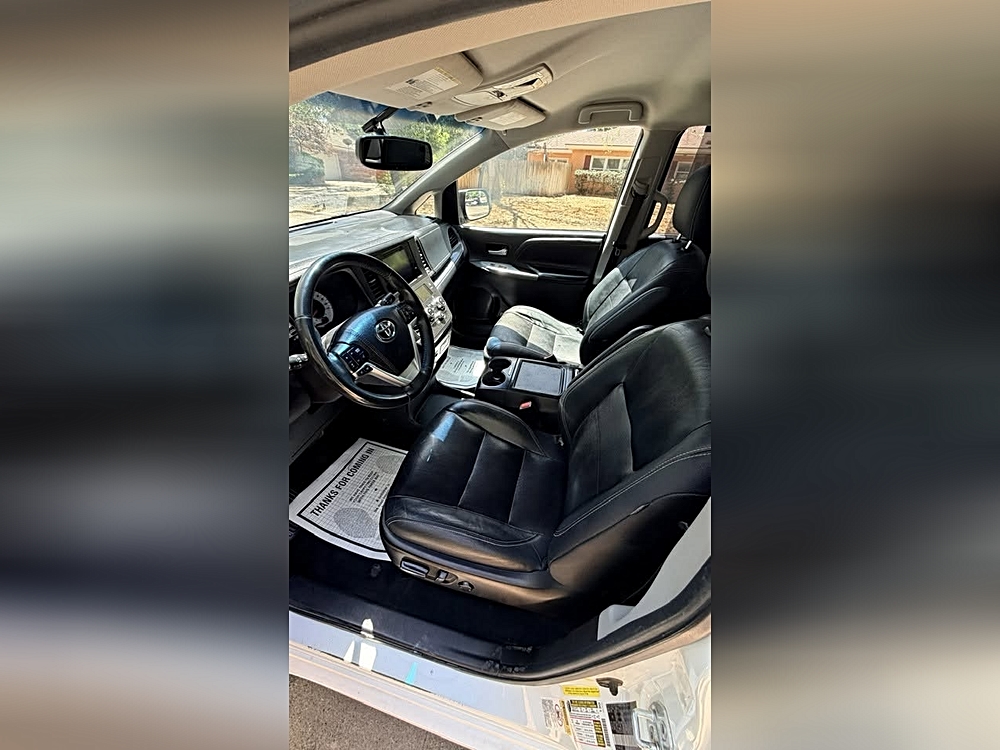 2016 Toyota Sienna SE - Photo 12