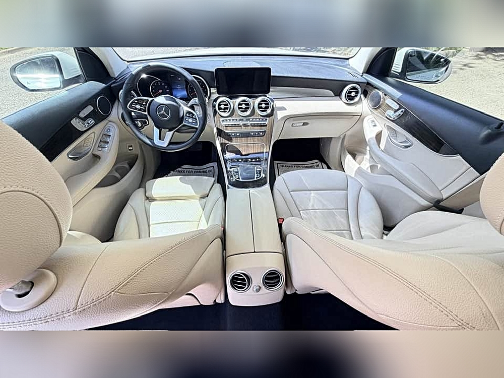 2021 Mercedes-Benz GLC GLC300 - Photo 7
