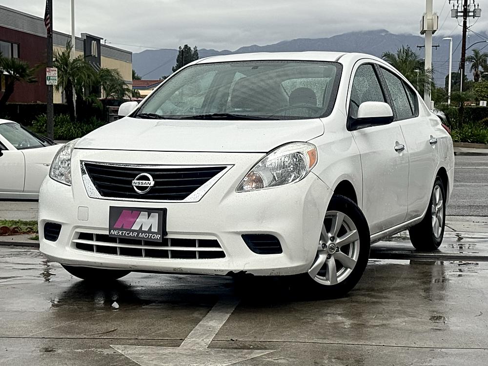 2014 Nissan Versa Sedan SV