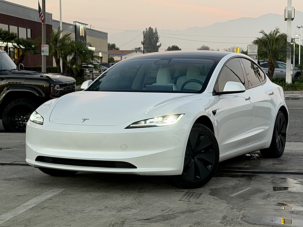 2024 Tesla Model 3 Base's photo