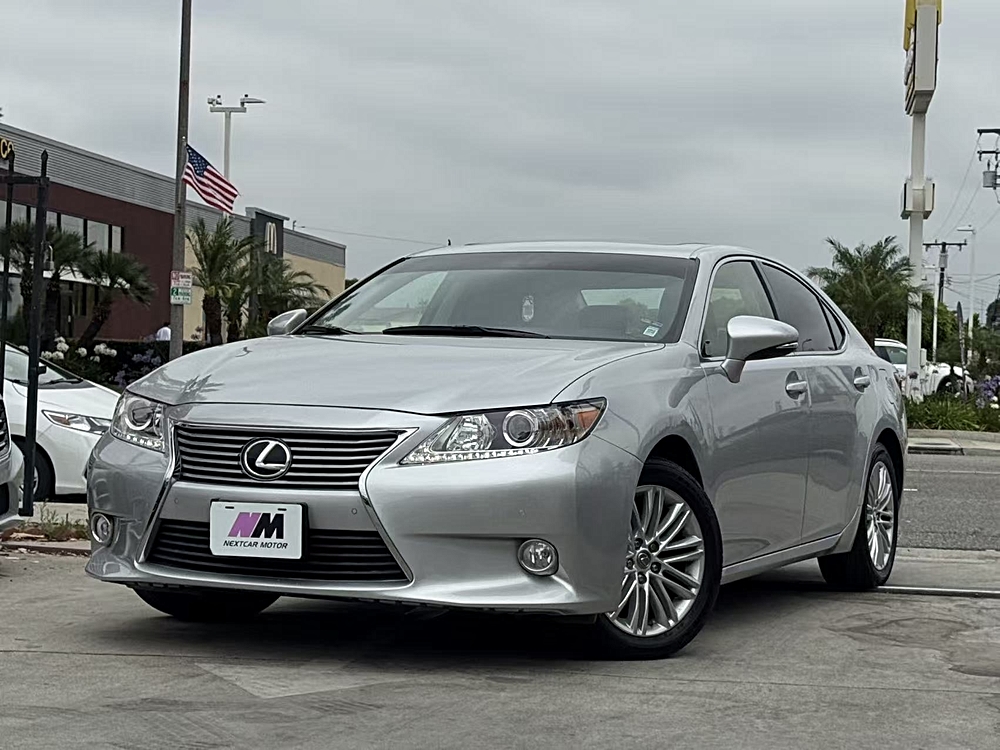 2015 Lexus ES 350 350's photo