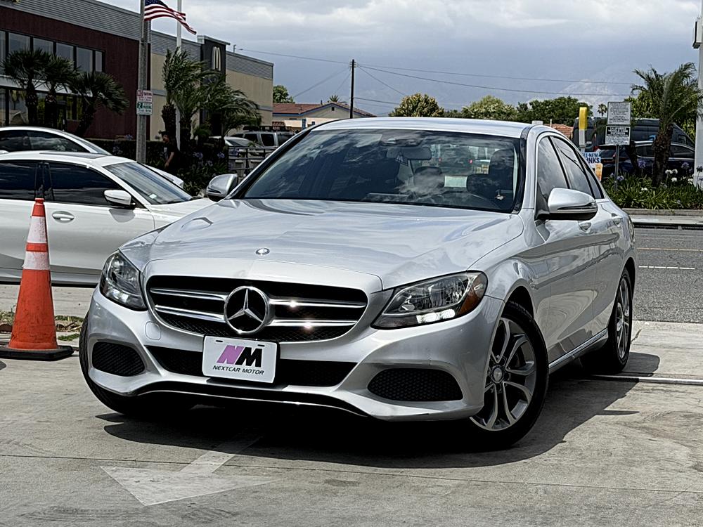 2016 Mercedes-Benz C-Class C300's photo