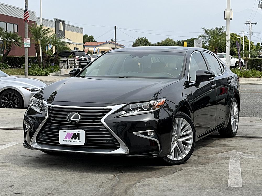 2017 Lexus ES 350 350's photo