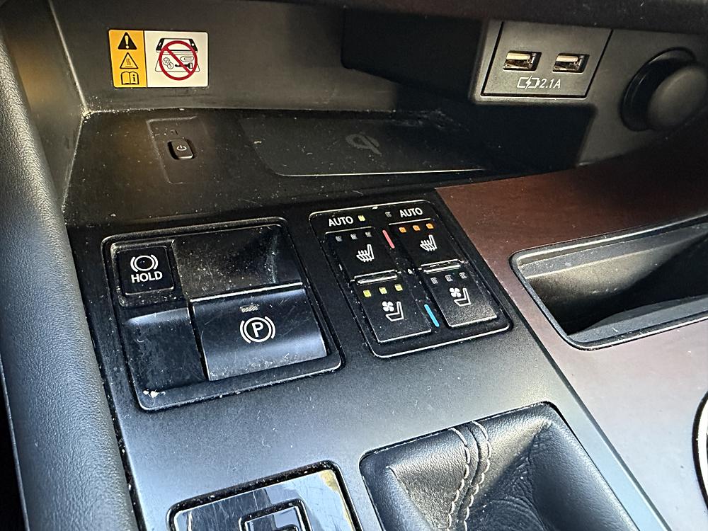 2022 Lexus RX Hybrid 450h - Photo 21