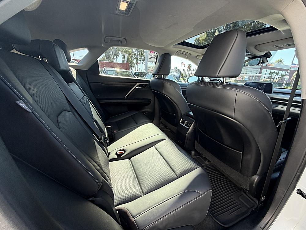 2022 Lexus RX Hybrid 450h - Photo 10