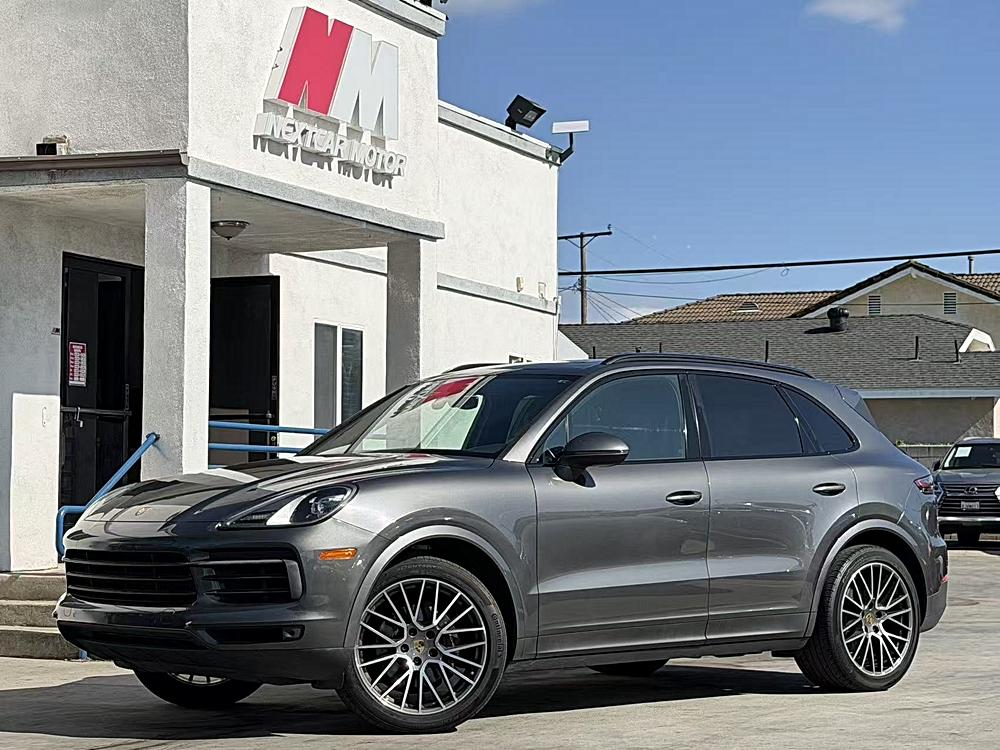 2020 Porsche Cayenne -'s photo