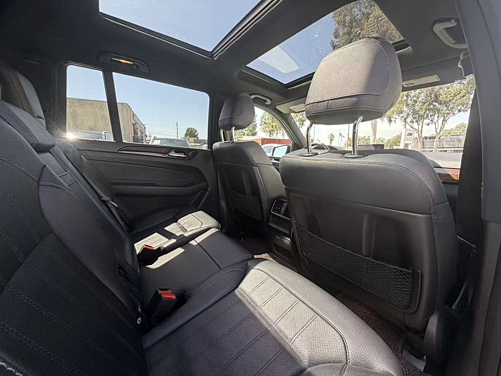 2023 Mercedes-Benz GLS GLS450 - Photo 30