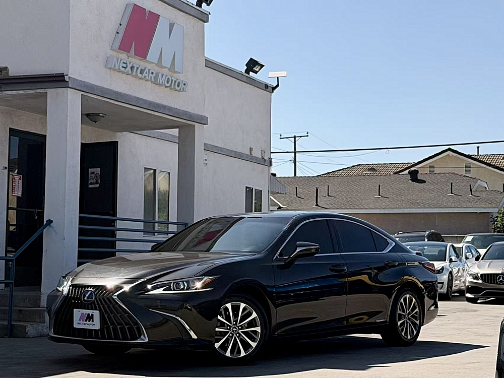 2022 Lexus ES Hybrid