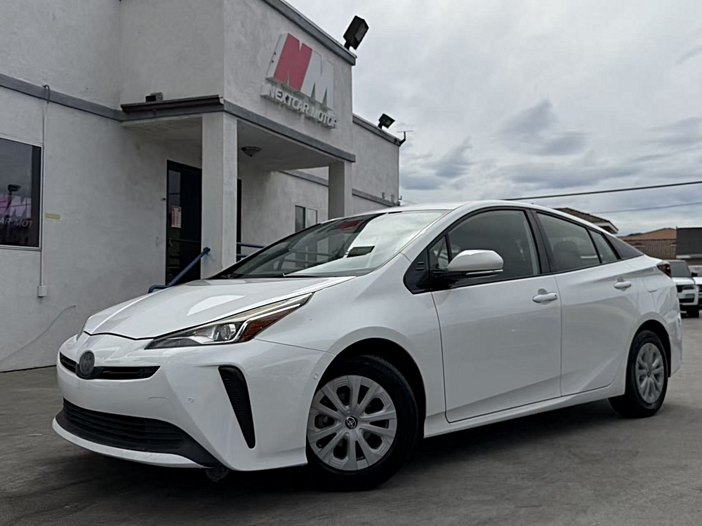 2019 Toyota Prius L Eco