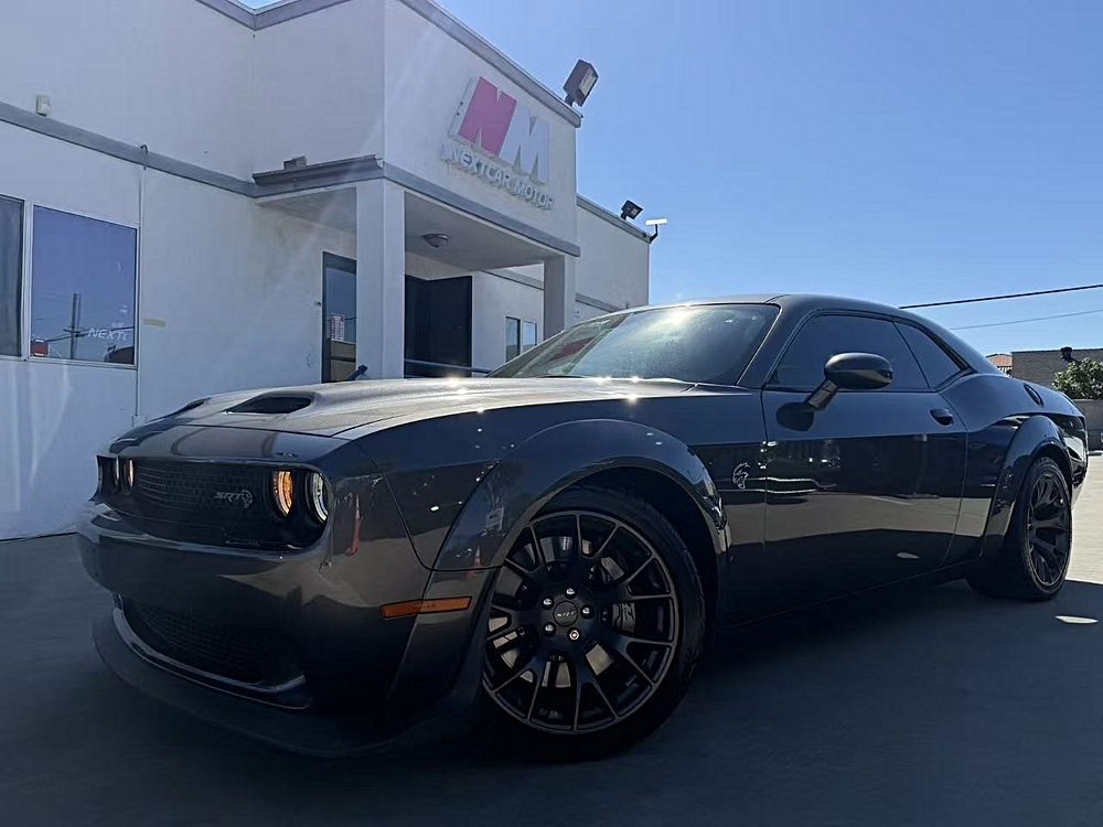 2021 Dodge Challenger RWD Automatic — photo 1 of 1