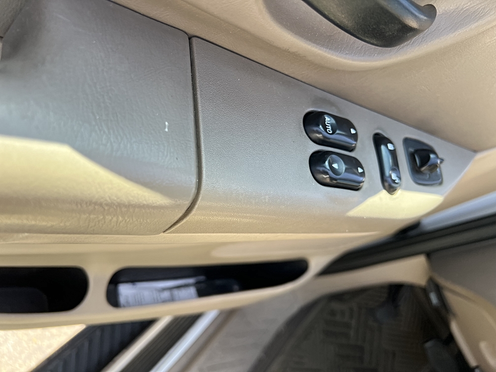 2002 Ford F-150 XL - Photo 10