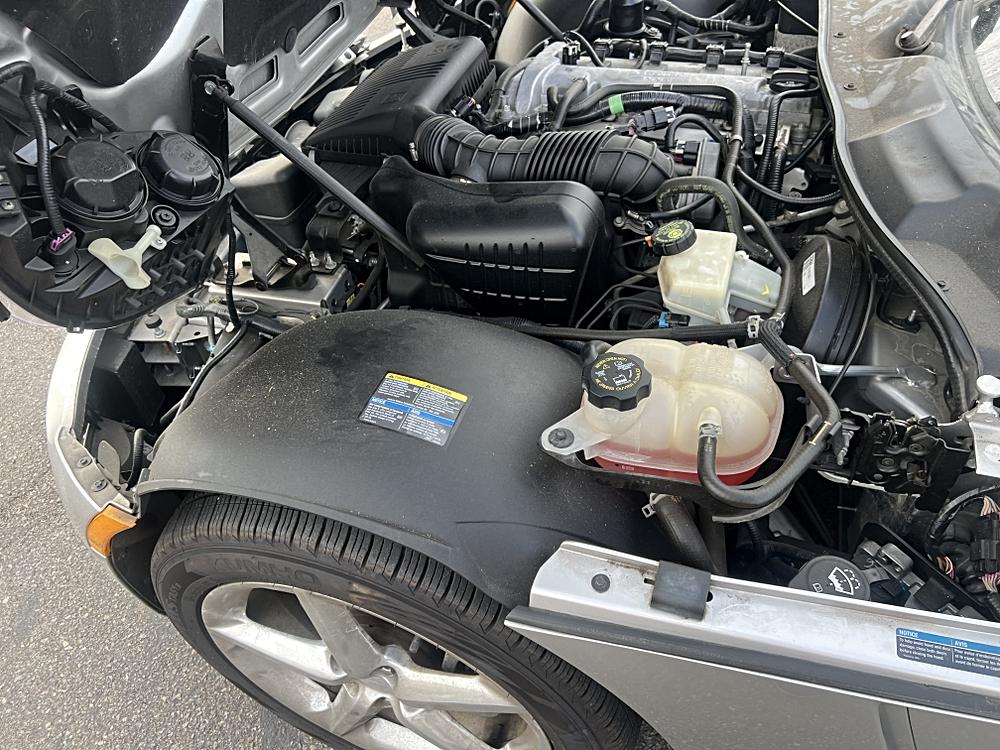 2007 Saturn Sky Roadster - Photo 18