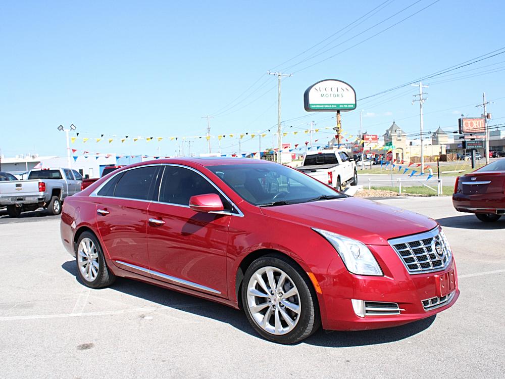 2013 Cadillac XTS 3.6L AWD Premium Collection's photo