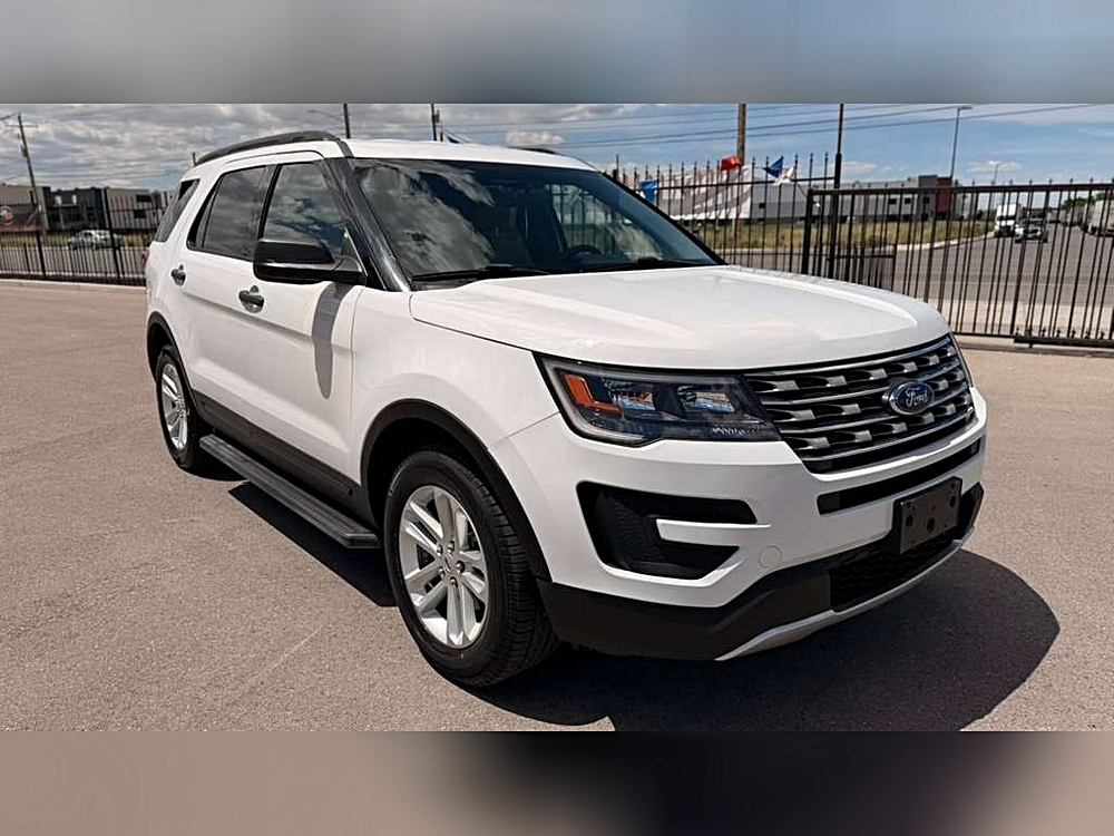 2017 Ford Explorer Base 4WD's photo