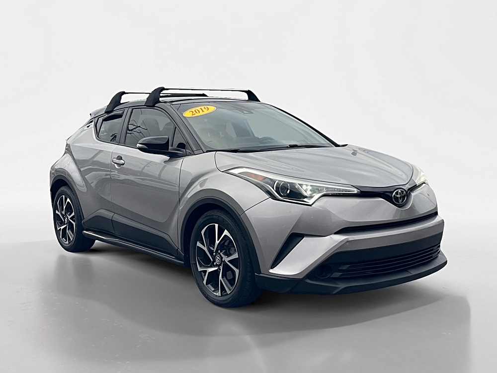 2019 Toyota C-HR XLE's photo