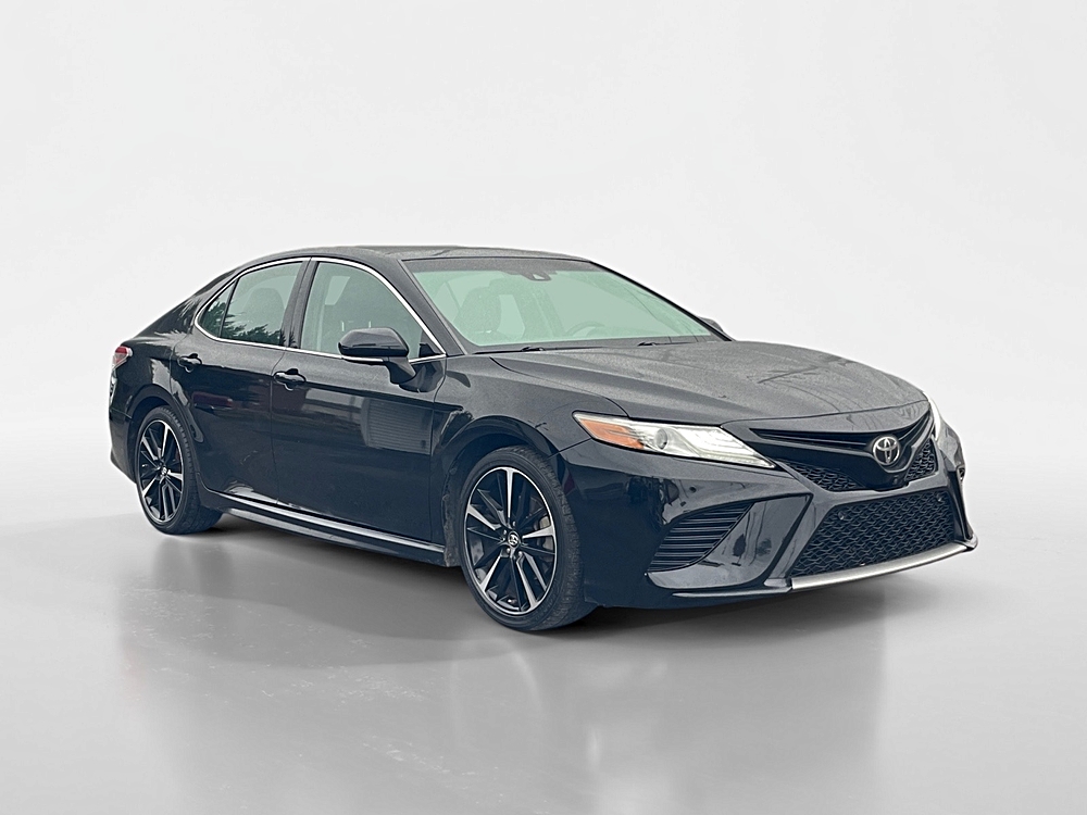 2018 Toyota Camry XSE's photo