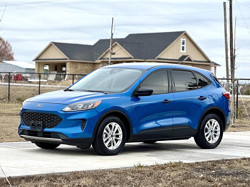 2021 Ford Escape S's photo