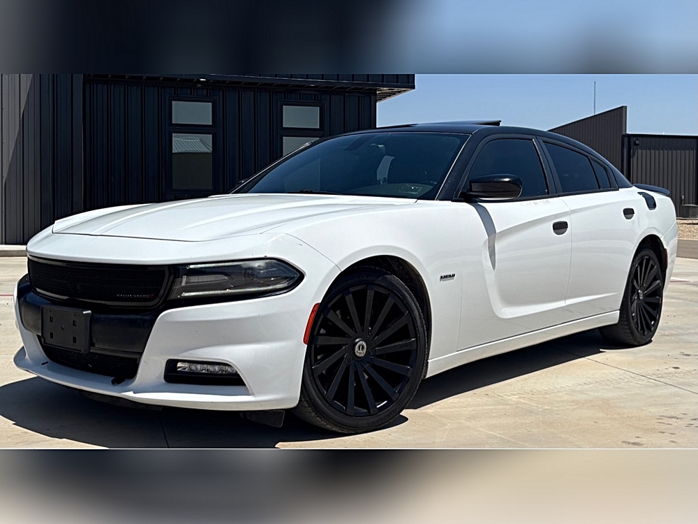 2016 Dodge Charger R/T's photo