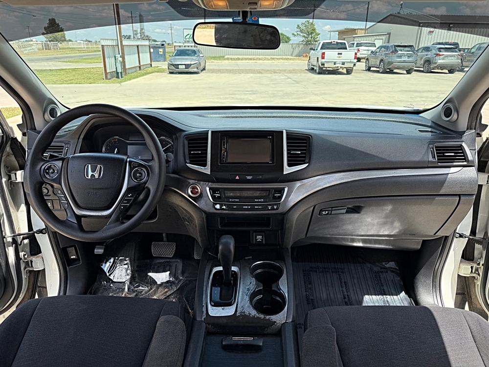 2018 Honda Pilot LX - Photo 16