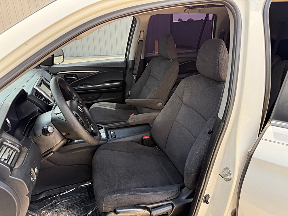 2018 Honda Pilot LX - Photo 10