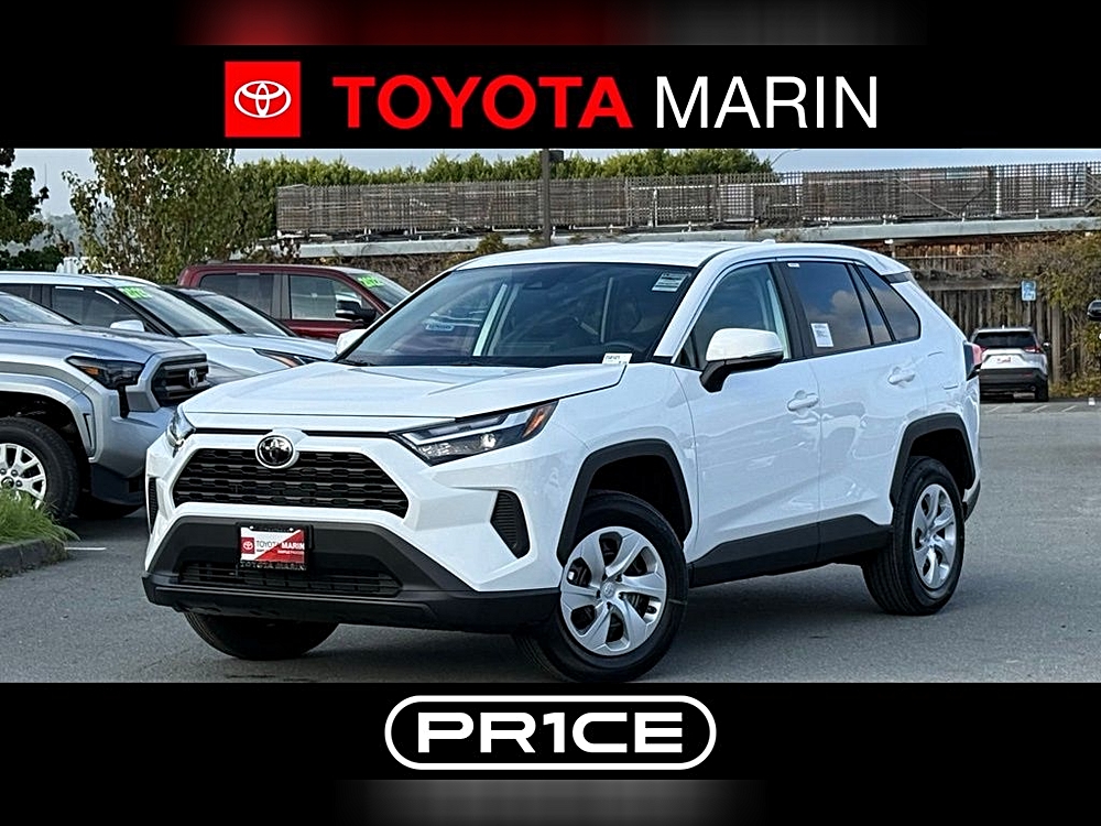 2025 Toyota RAV4 LE's photo