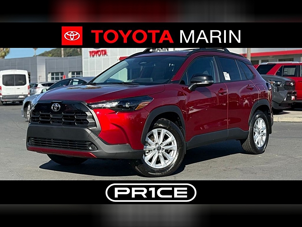 2026 Toyota Corolla Cross LE's photo