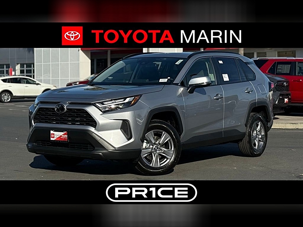 2025 Toyota RAV4 XLE's photo