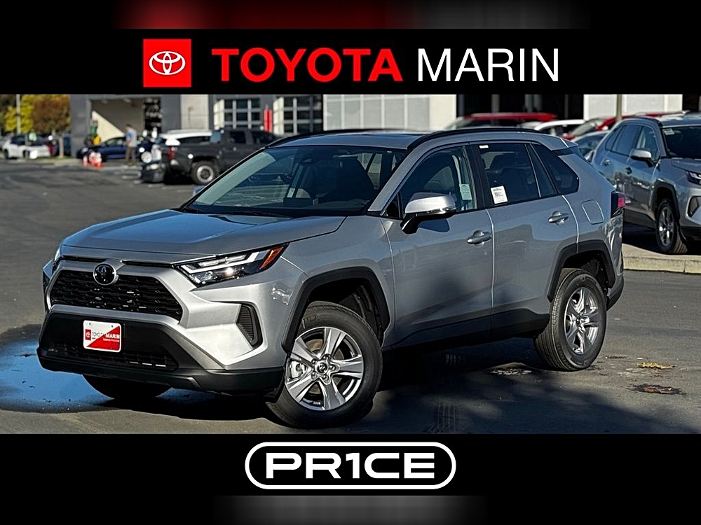 2025 Toyota RAV4 XLE's photo