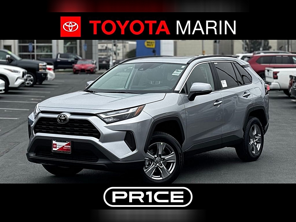 2025 Toyota RAV4 XLE's photo