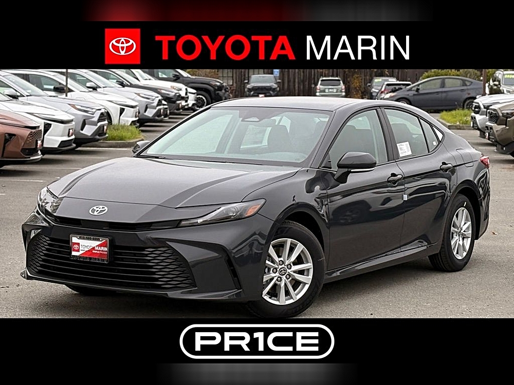 2026 Toyota Camry LE's photo