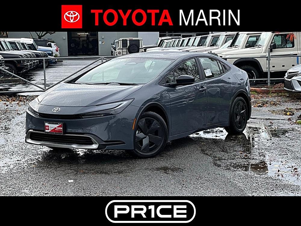 2026 Toyota Prius SE's photo