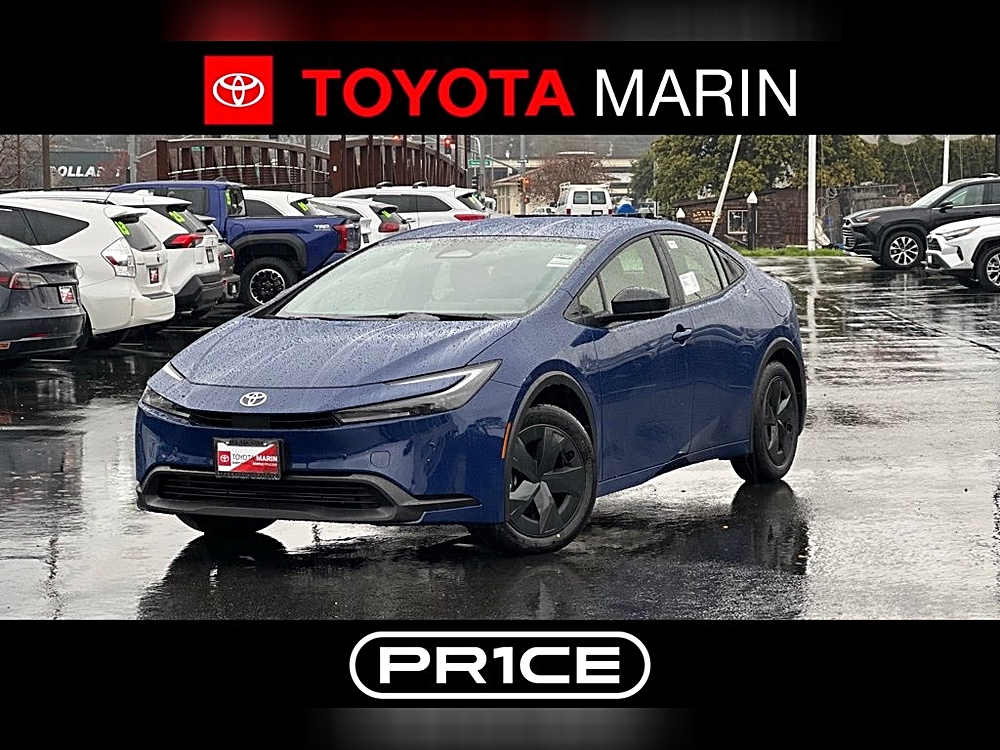2026 Toyota Prius LE's photo