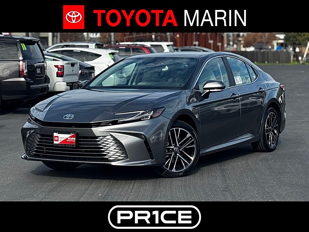 2026 Toyota Camry XLE's photo