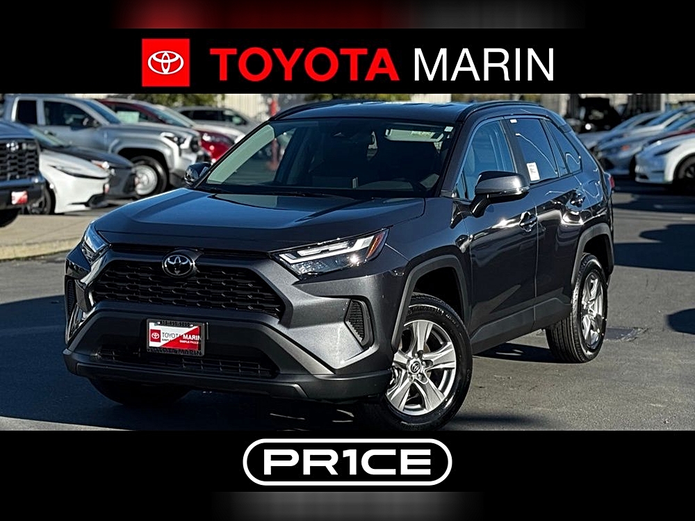 2025 Toyota RAV4 XLE's photo