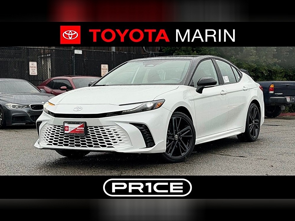 2026 Toyota Camry XSE's photo