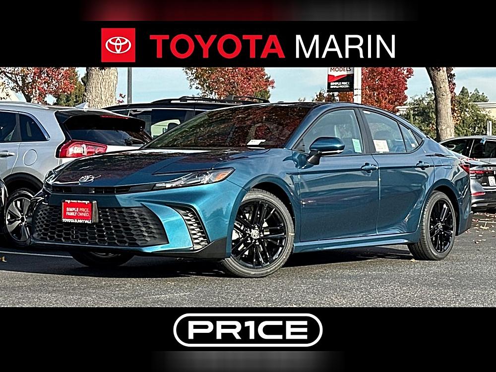 2026 Toyota Camry SE's photo