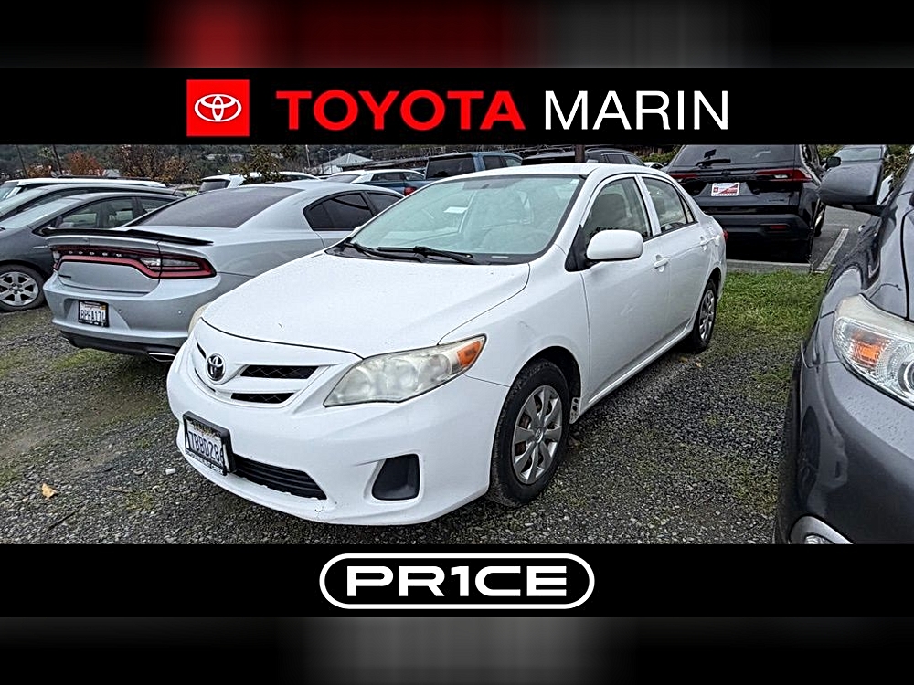 2013 Toyota Corolla LE's photo