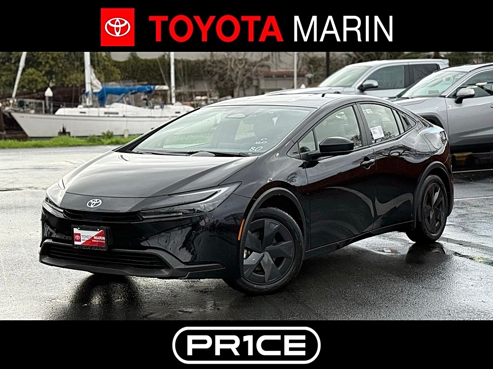 2026 Toyota Prius LE's photo