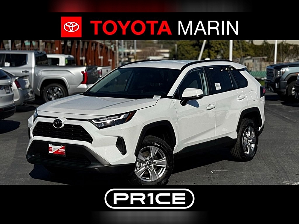 2025 Toyota RAV4 XLE's photo