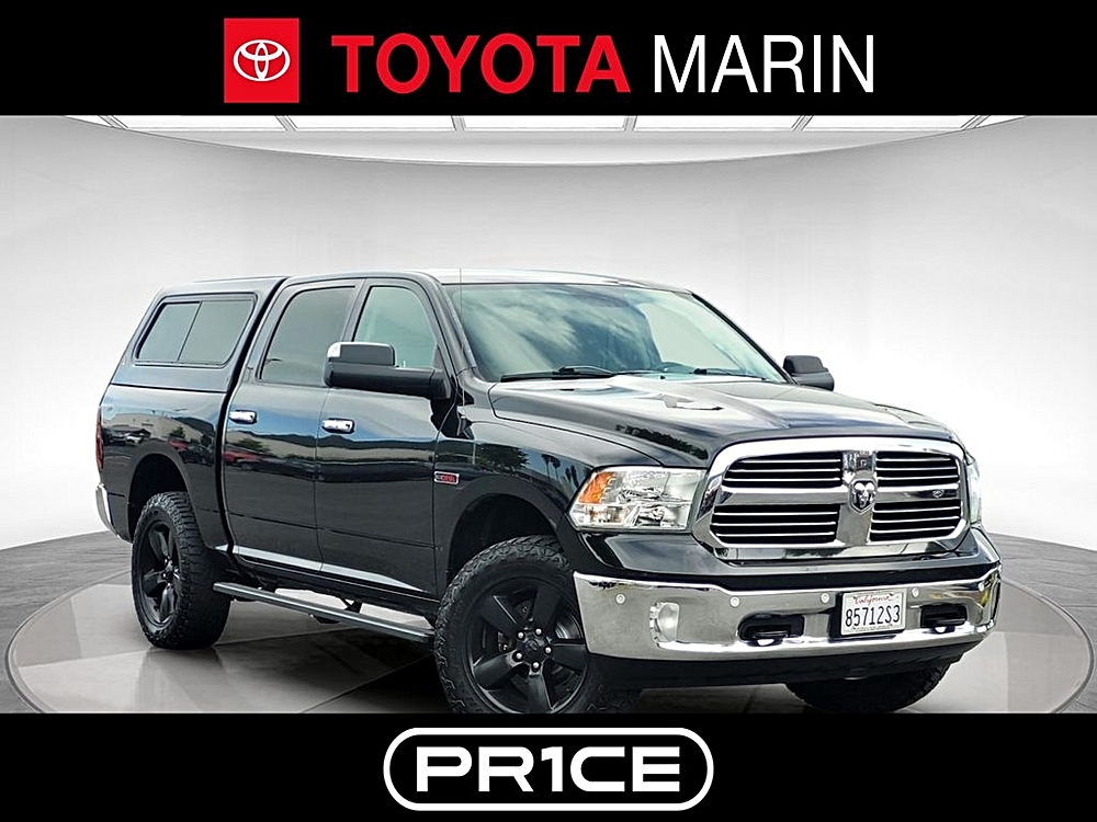 2017 RAM 1500 Big Horn 4x4 Crew Cab 5'7's photo