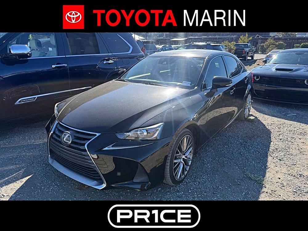 2017 Lexus IS