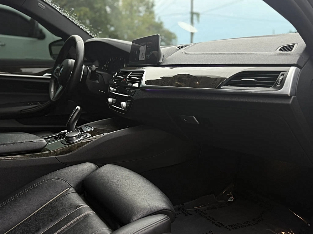2018 BMW 5 Series 540i - Photo 27