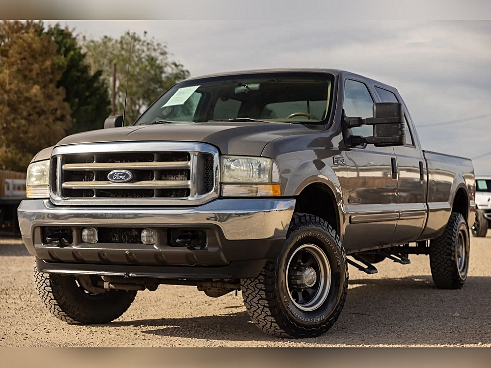 2002 Ford F-350 Lariat 4x4 Crew Cab SWB's photo