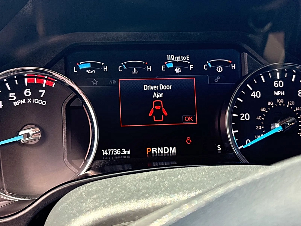 2020 Ford F-350 Super Duty XLT - Photo 27