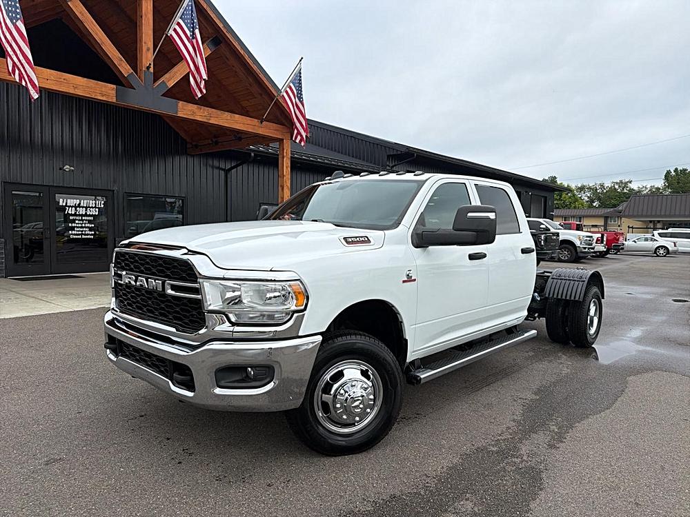 2024 RAM 3500 Chassis Cab Tradesman