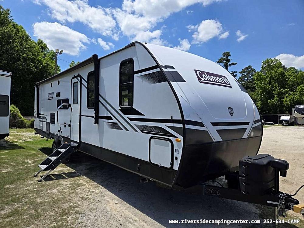 2023 Coleman Light 3055BS