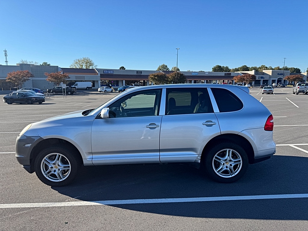 2008 Porsche Cayenne Base
